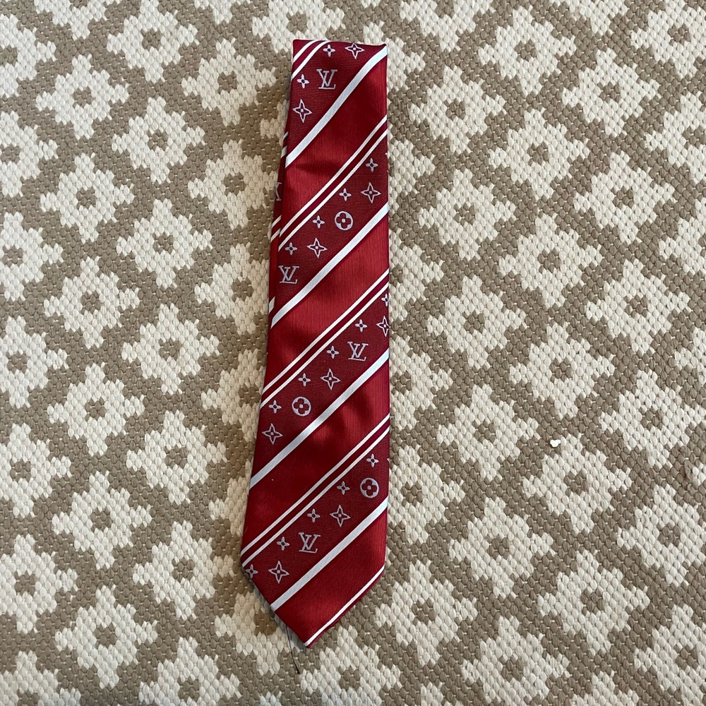 Louis Vuitton Red Patterned Men's Tie